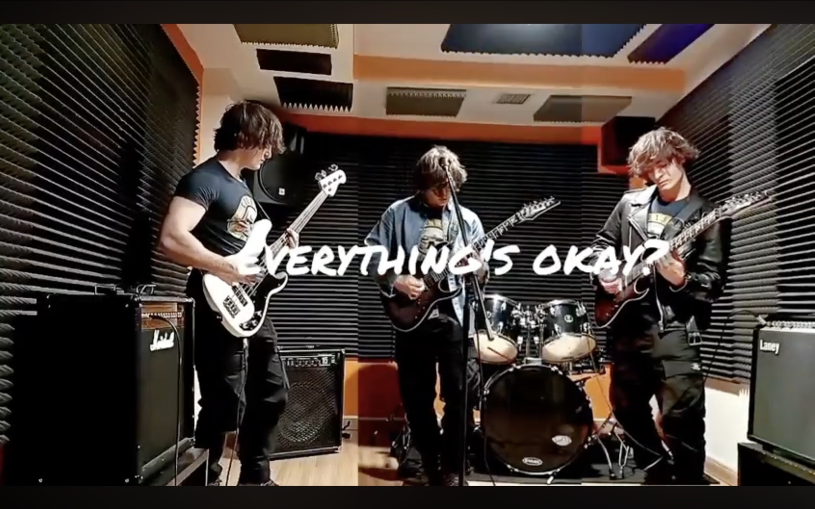 Portada de Everything's okay
